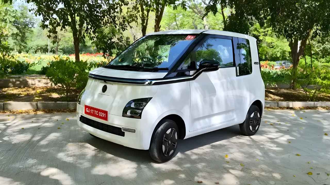 MG Comet EV 2026 Arrives with Efficient 17.3 kWh Battery, 230-350 km Range & Budget-Friendly Price